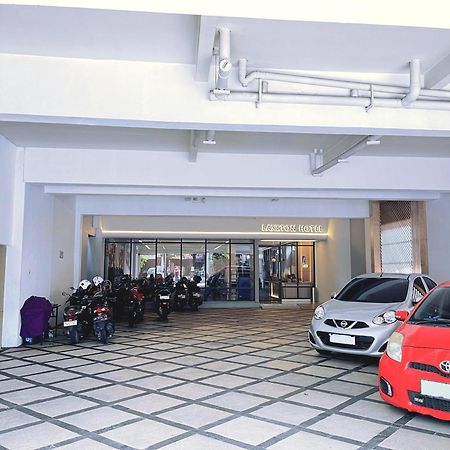 Laxston Hotel Yogyakarta Dış mekan fotoğraf